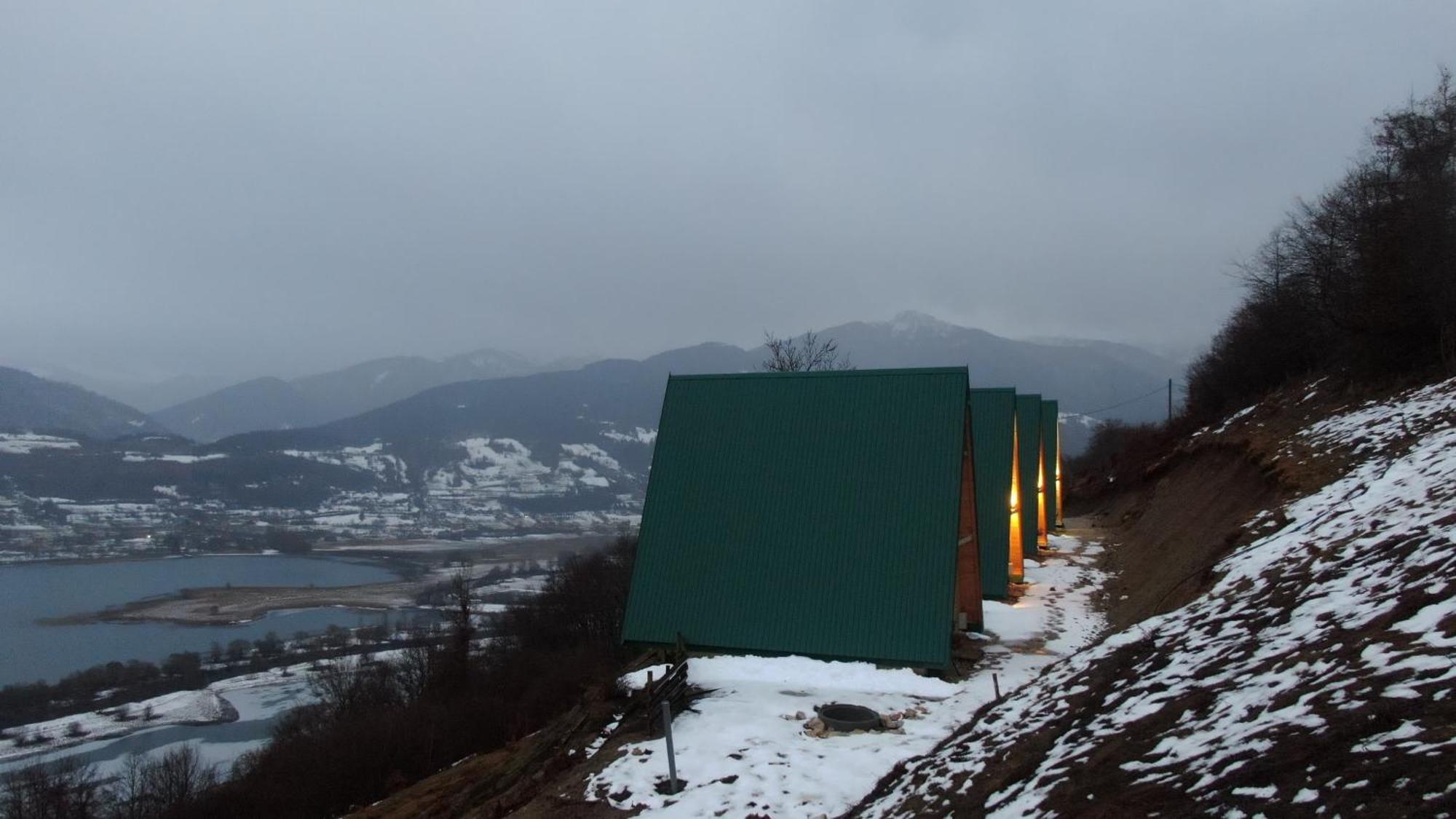 Suncani Brijeg Eco Village 普拉夫 外观 照片